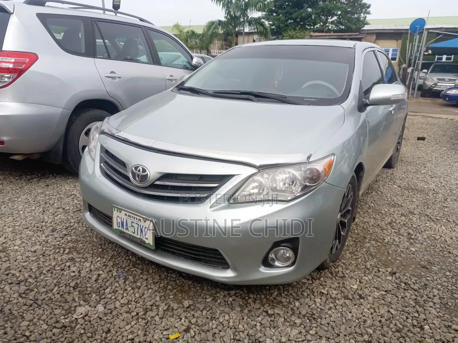 Toyota Corolla L 4dr Sedan (1.8L 4cyl 5M) 2013