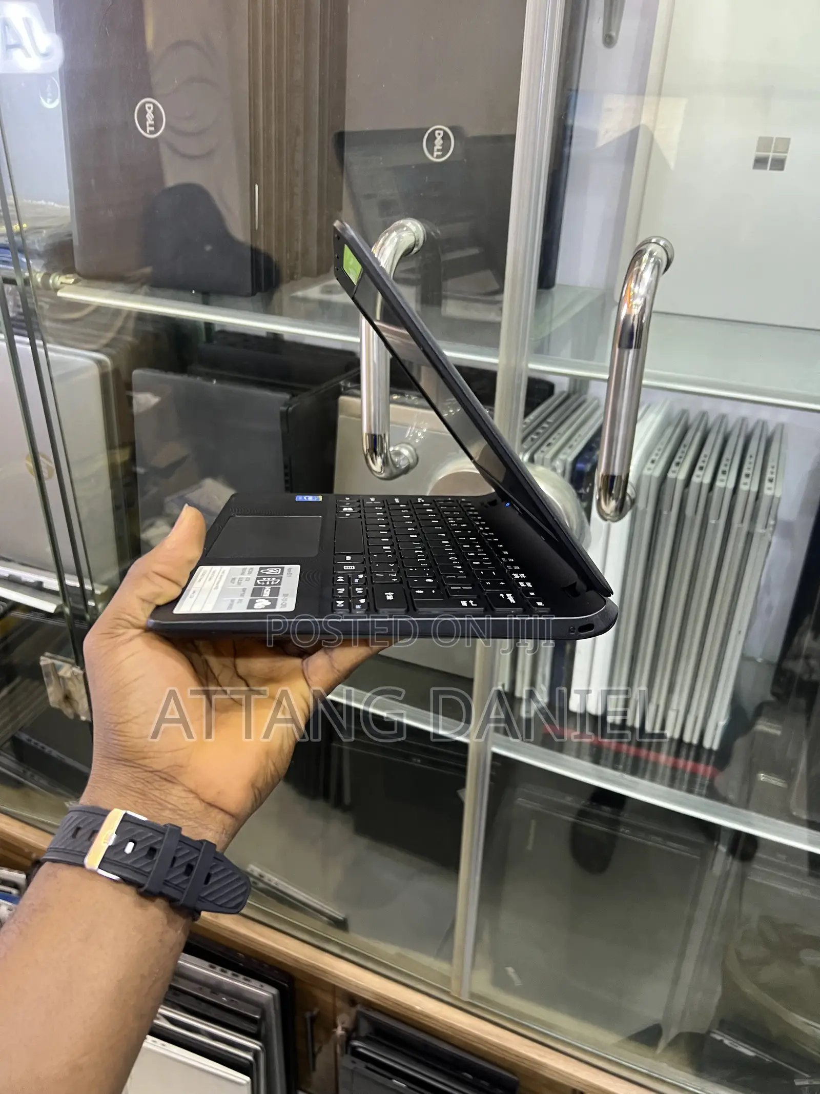 Laptop Acer Aspire ES1-131 2GB Intel eMMC 32GB