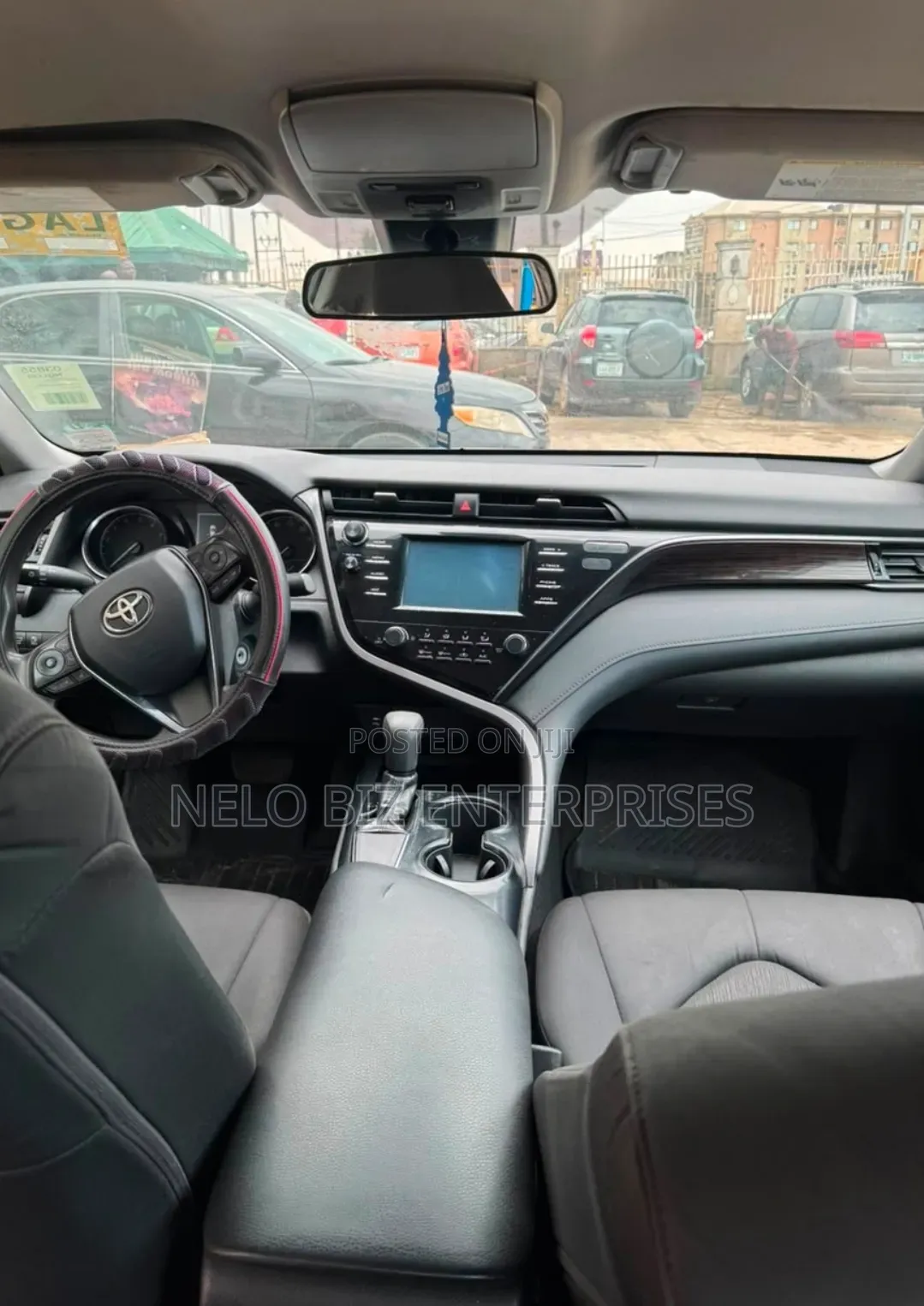 Toyota Camry 2019 Silver