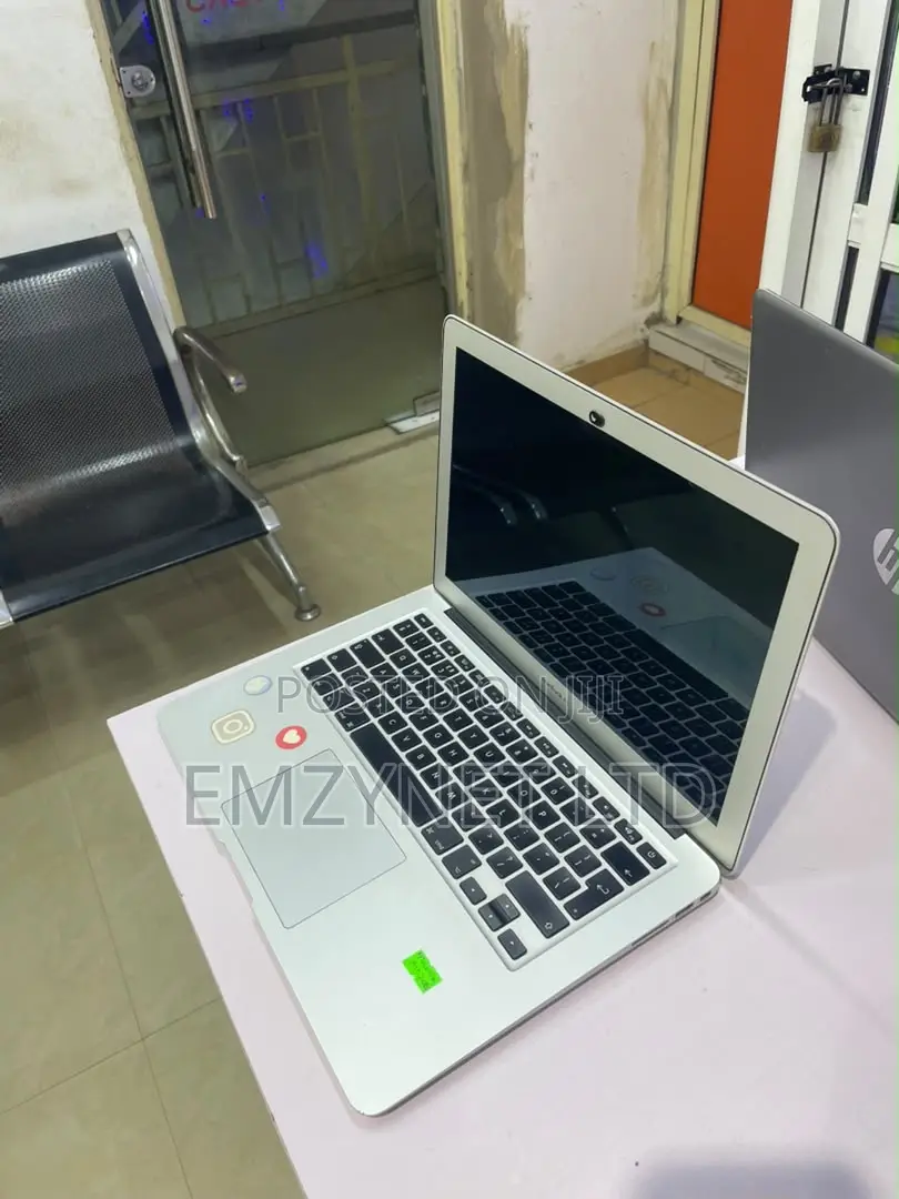 Laptop Apple MacBook Air 2015 8GB Intel Core i5 SSD 128GB