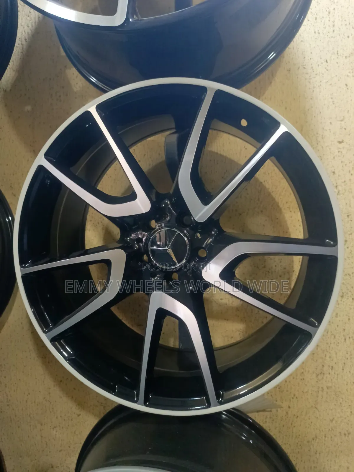 20inches for M/Benz GLE 2021 Mdel Black and Stainless Available