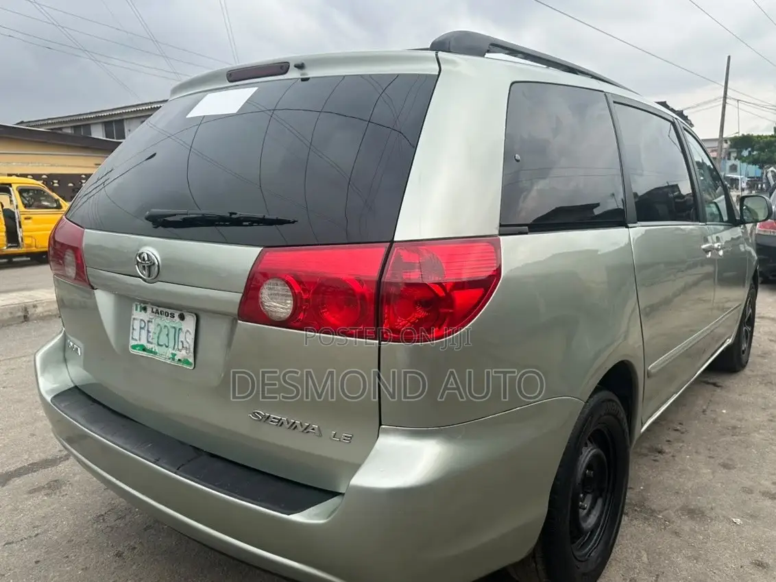 Toyota Sienna LE AWD 2006 Green