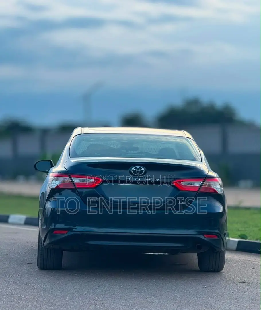 Toyota Camry 2018 Black