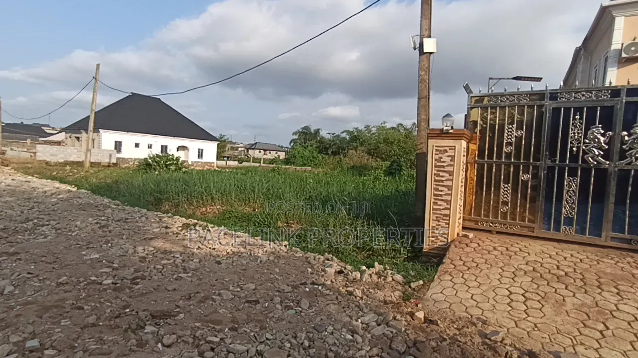 Half Plot of Land 320sqm in a Very Decent Area Close Not Too Far Ikol