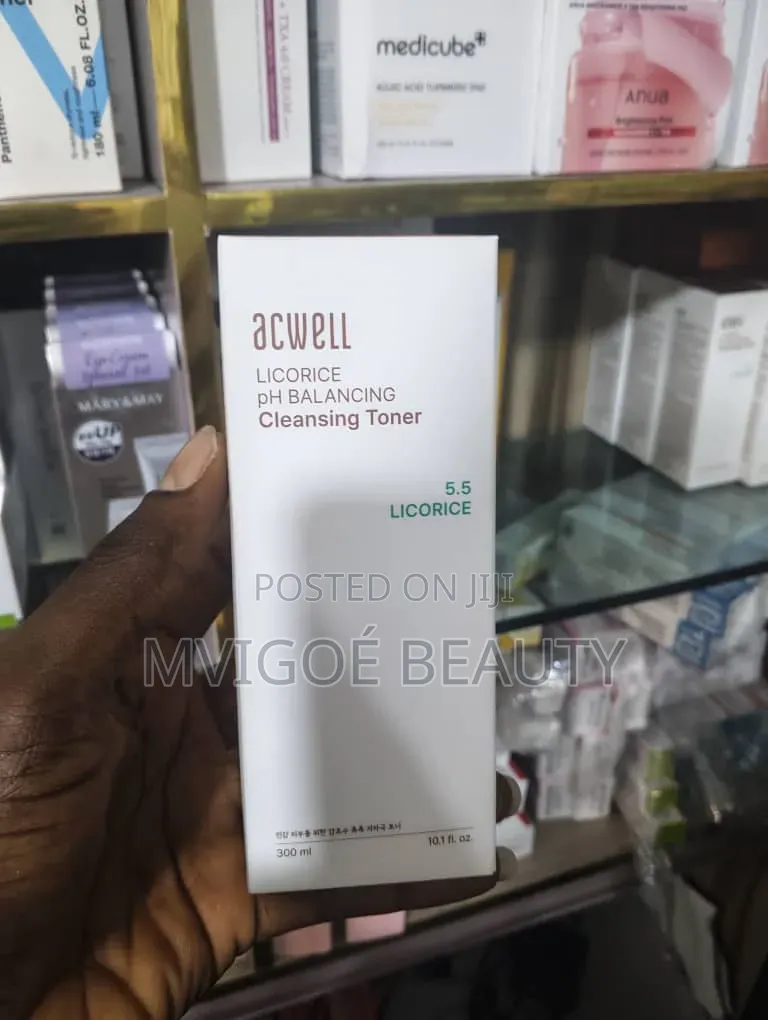 Acewell Licorice pH Balancing Cleansing Toner