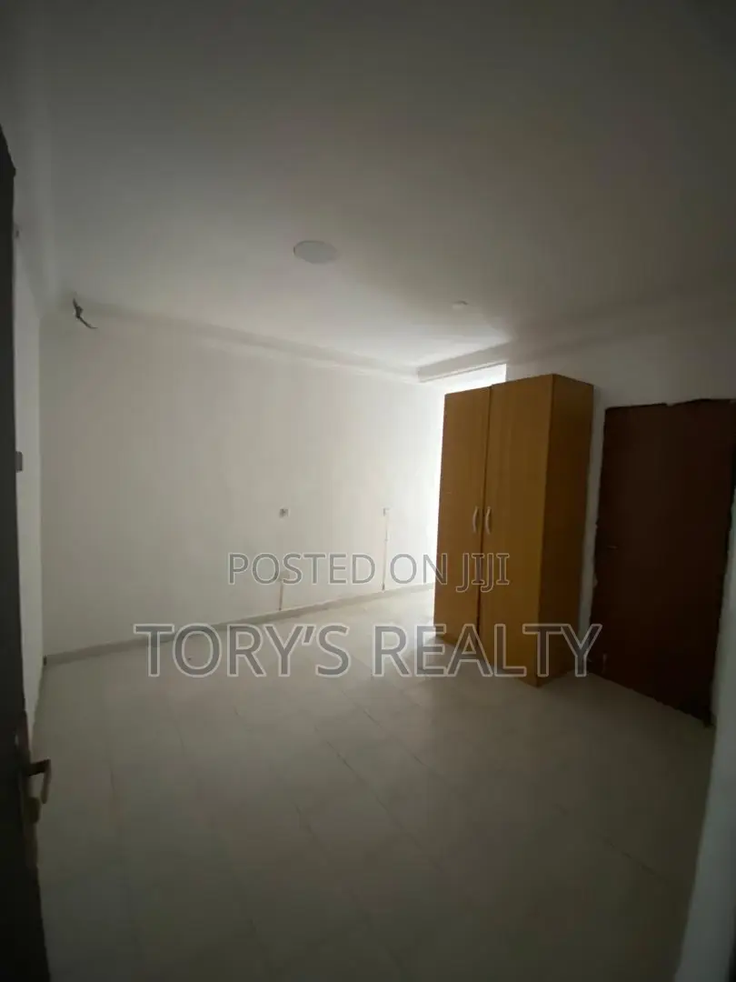 4bdrm Duplex in Lekki Expressway for rent