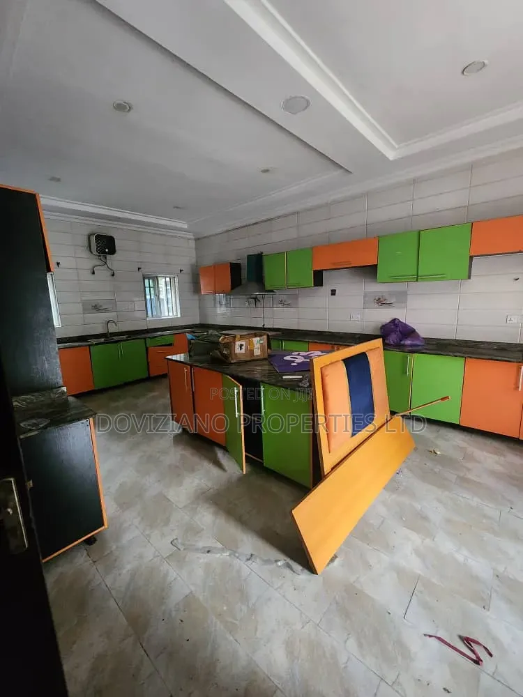 5bdrm Duplex in Ikeja GRA for rent