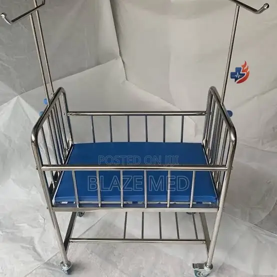 Medical Infant Bed With Infusion Stand