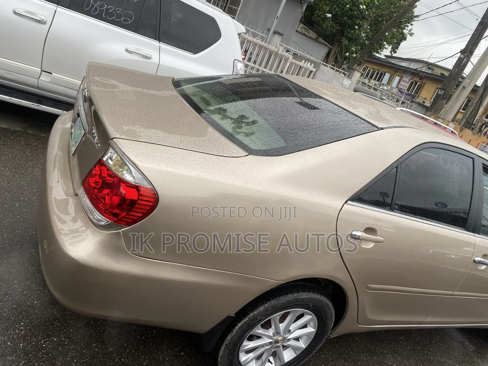 Toyota Camry 2005 Gold