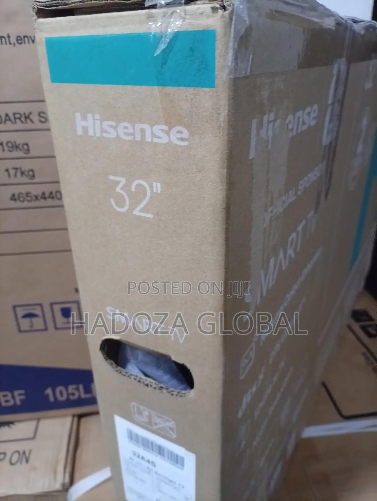 Hisense 32-Inch TV Featuring Screen Mirroring Smartphone Casting