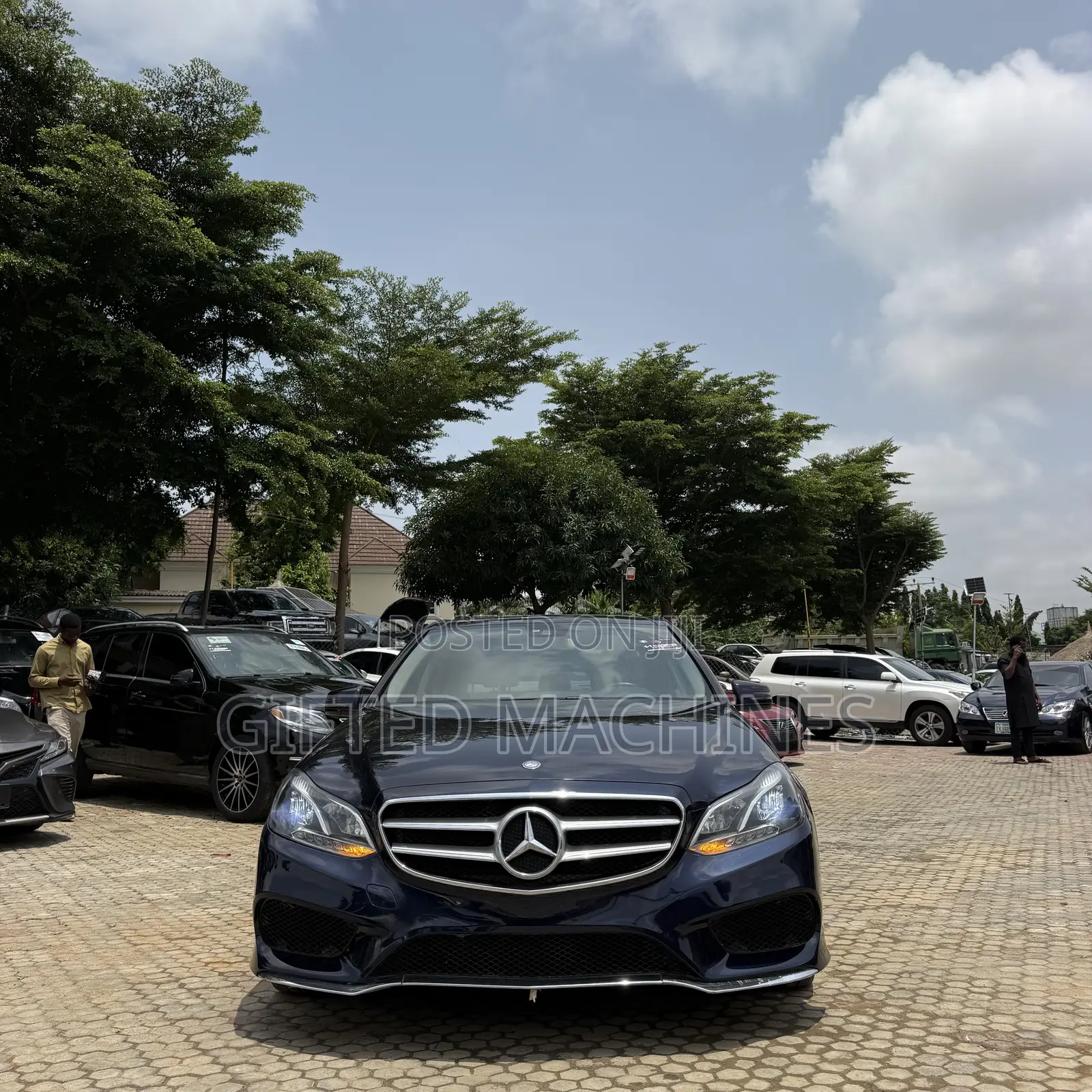 Mercedes-Benz E350 2015 Blue