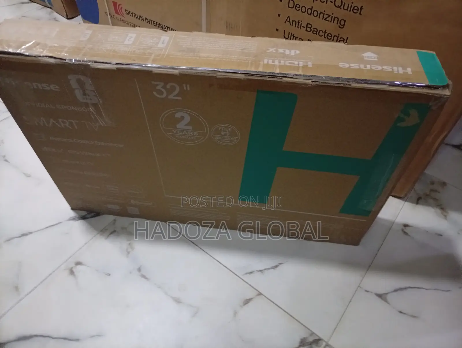 Hisense 32" Smart LED TV With Multi-Apps