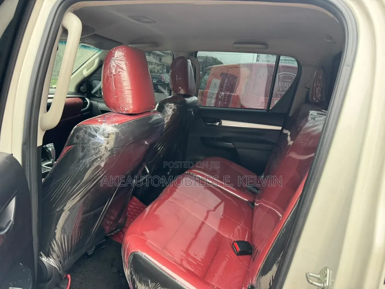 Toyota Hilux 2022 White
