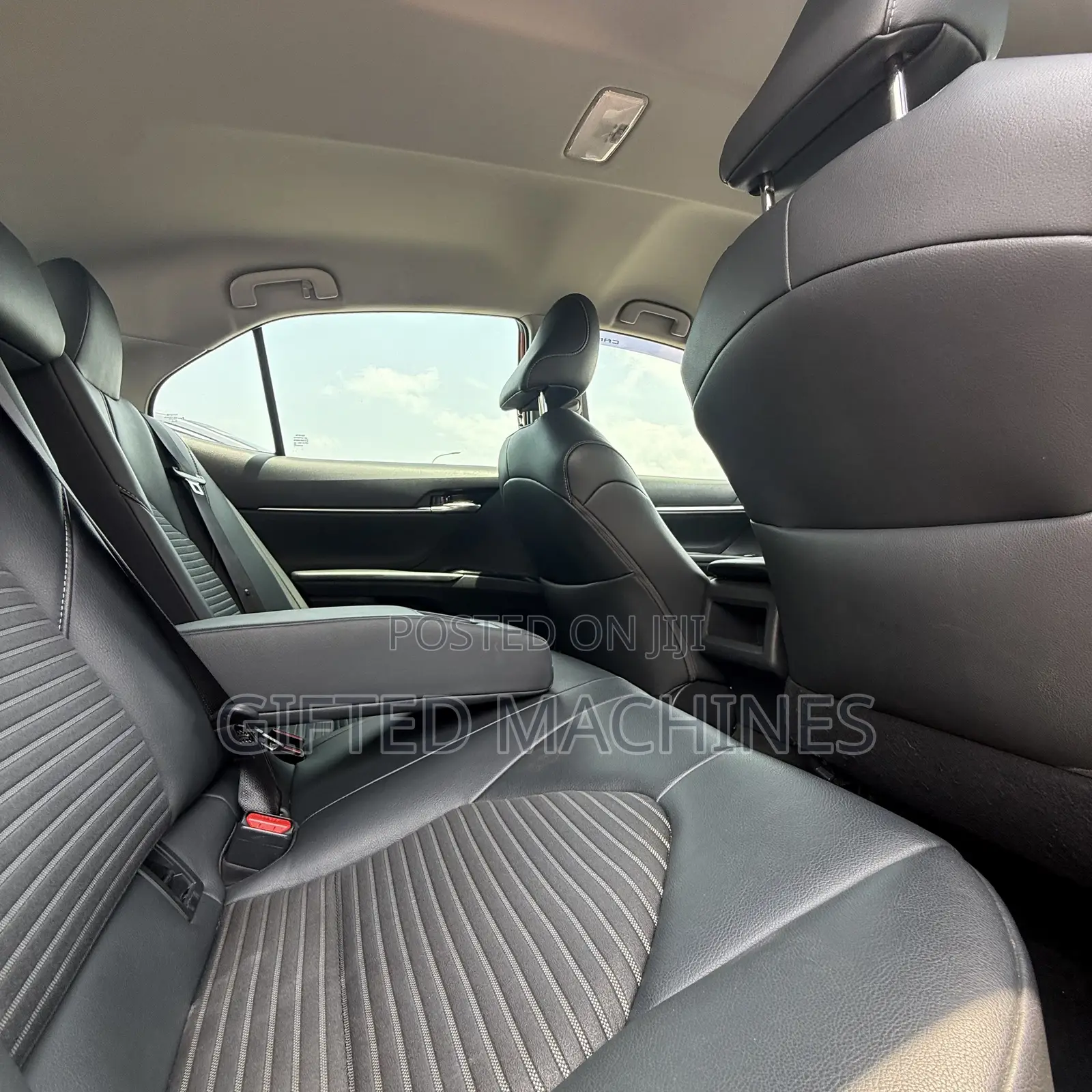 Toyota Camry 2020 Red
