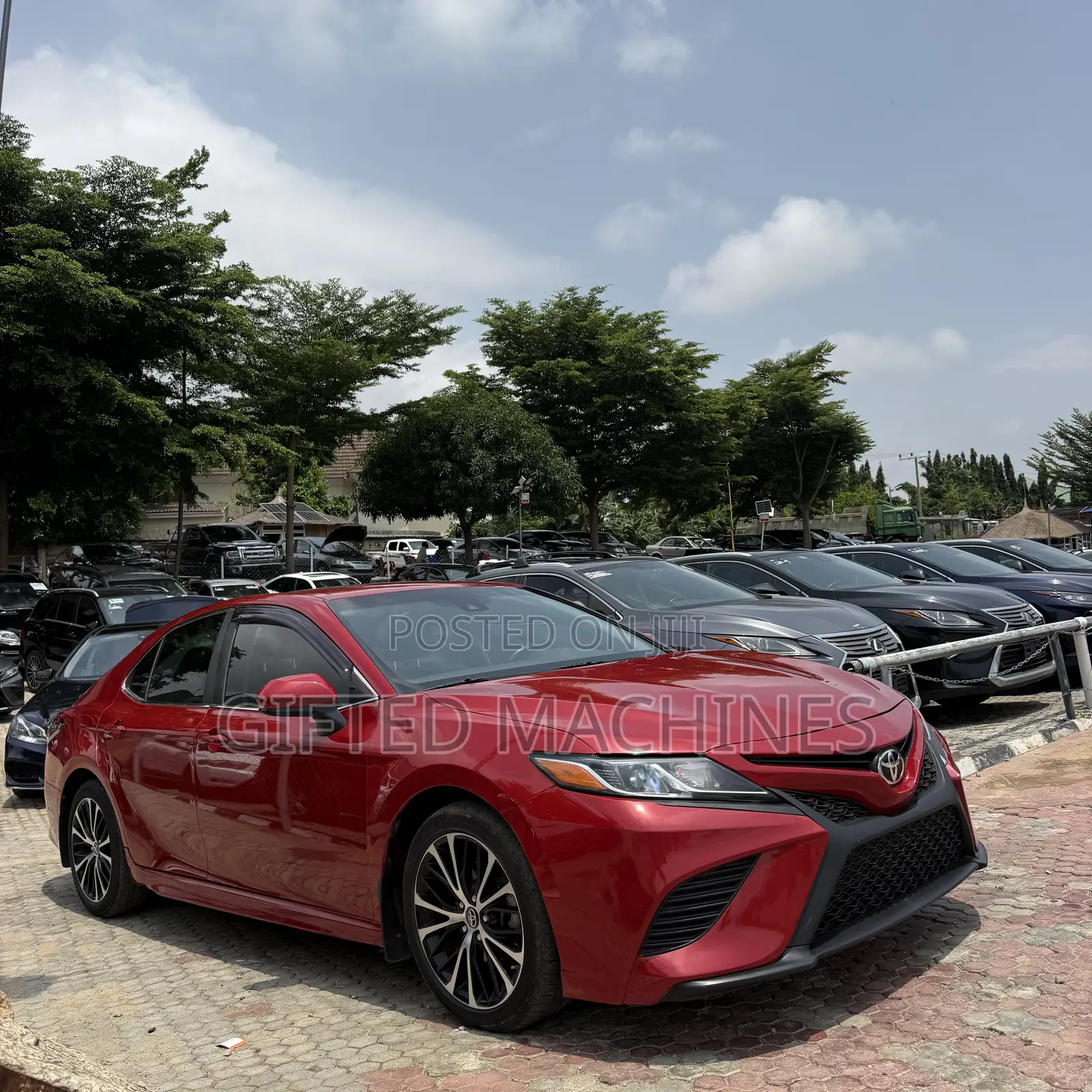 Toyota Camry 2020 Red