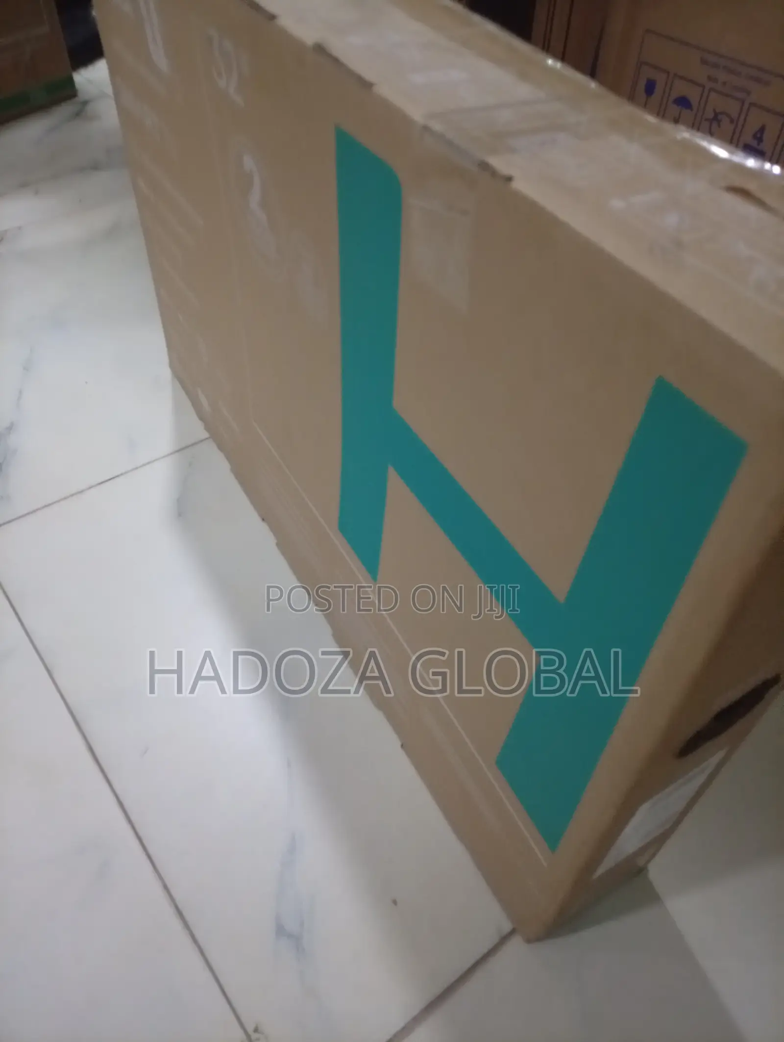 Hisense 32" Smart TV Engineered for Immersive Gaming and Streaming