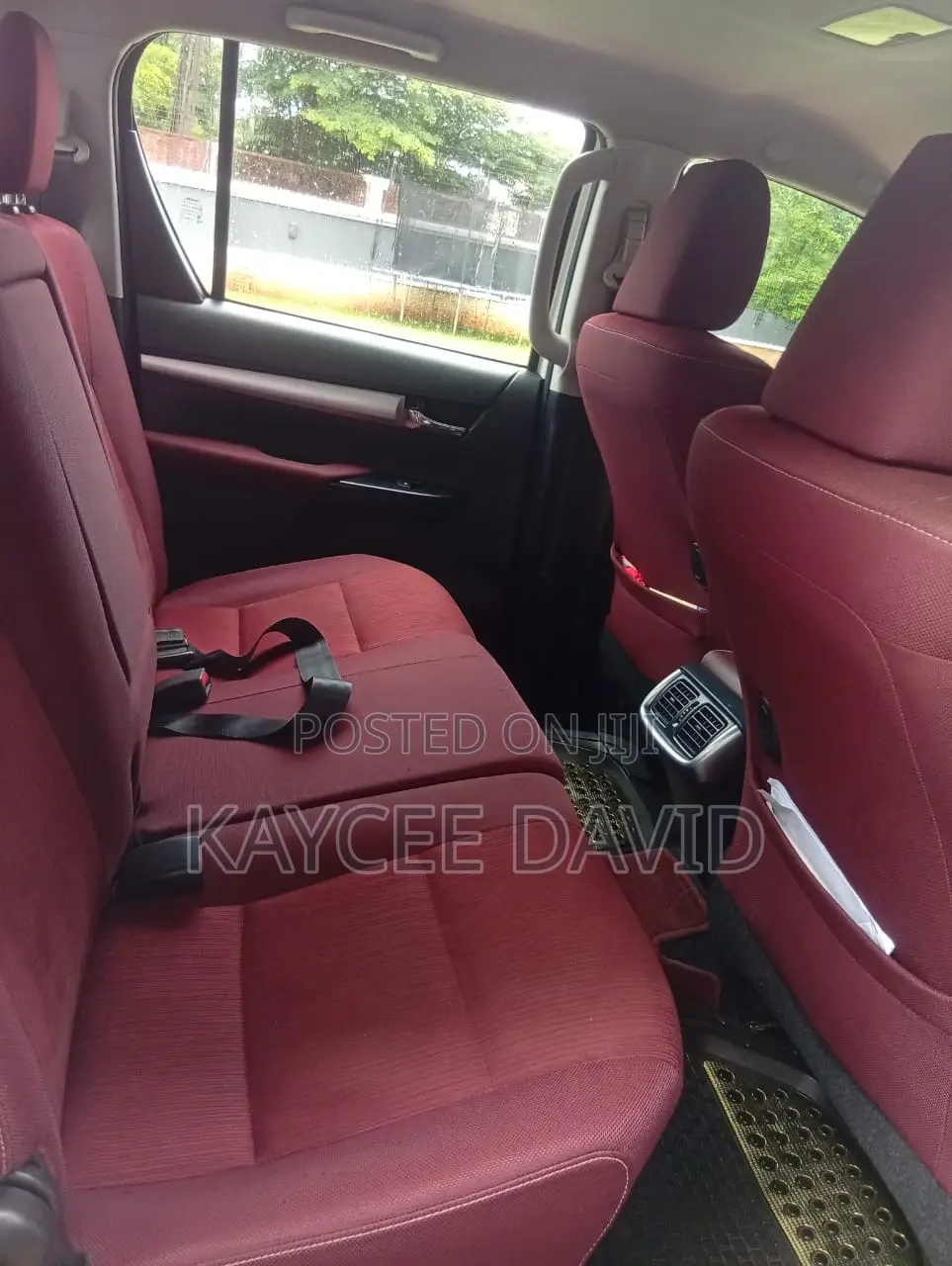 Toyota Hilux 2021 White