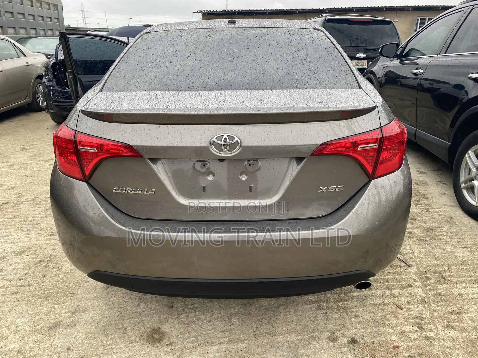 Toyota Corolla XSE 4dr Sedan (1.8L 4cyl CVT) 2017 Gray