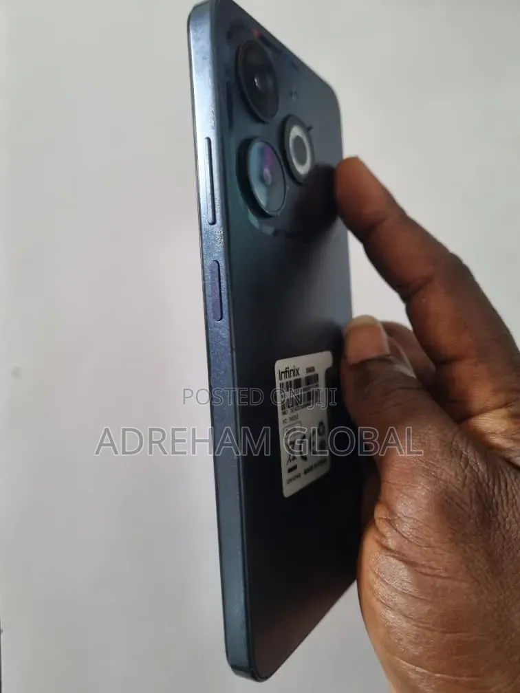 Tecno Spark 8 64 GB Blue