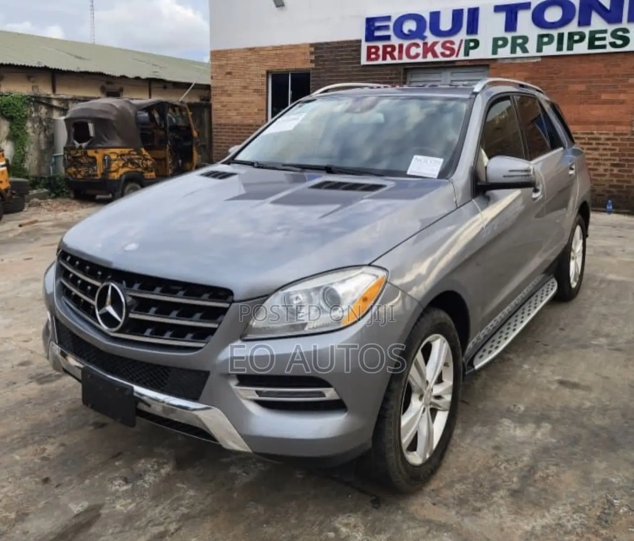 Mercedes-Benz M Class ML350 4MATIC 4dr SUV AWD (3.5L 6cyl 7A) 2014 Gray