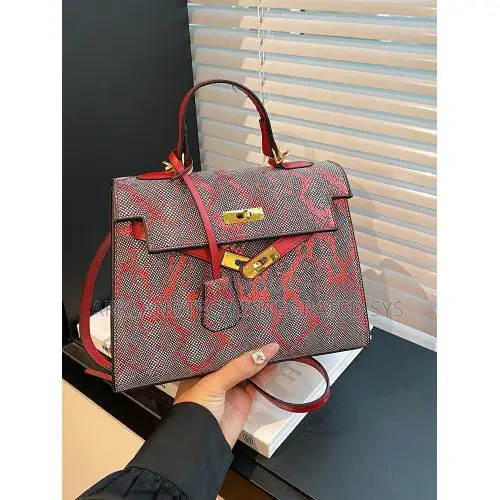 New Laptop HP 250 G2 16GB AMD Ryzen 5 SSD 256GB