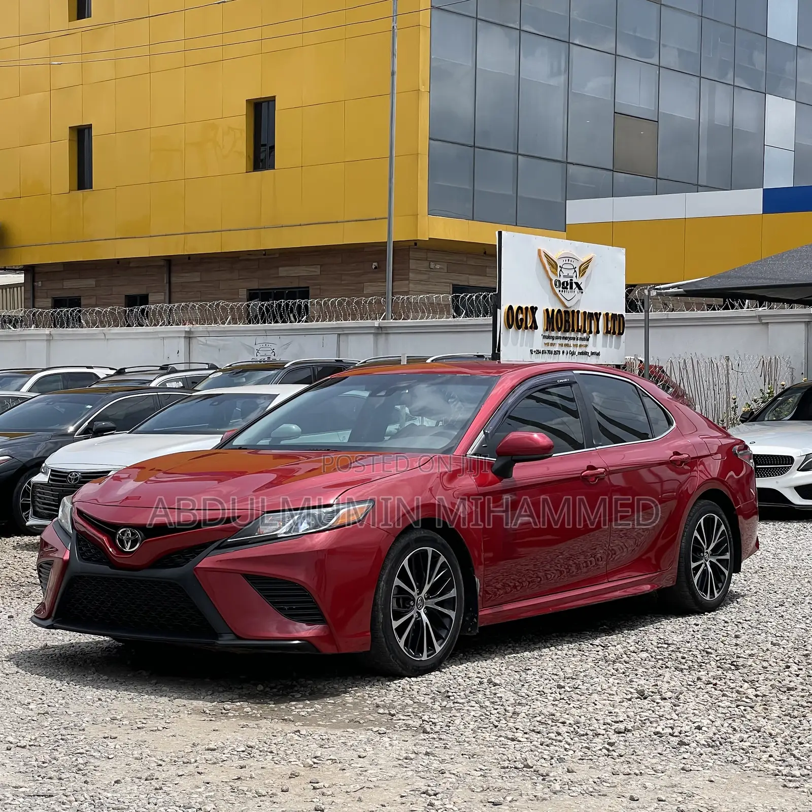 Toyota Camry 2019 Red