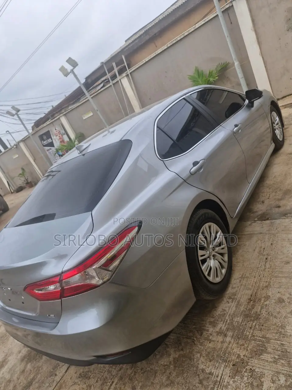 Toyota Camry LE (2.5L 4cyl 8A) 2019 Silver