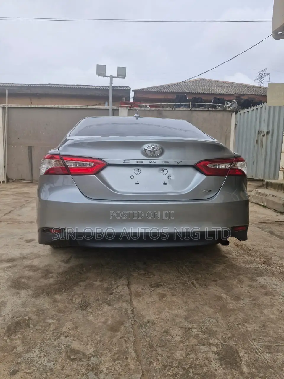 Toyota Camry LE (2.5L 4cyl 8A) 2019 Silver