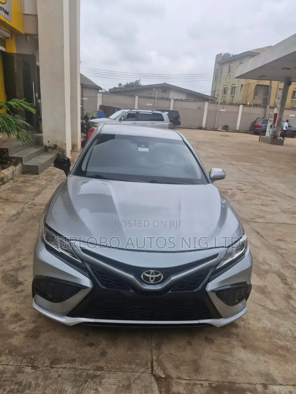 Toyota Camry LE (2.5L 4cyl 8A) 2019 Silver