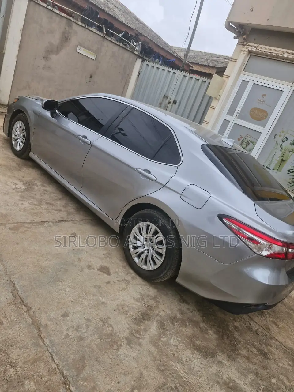 Toyota Camry LE (2.5L 4cyl 8A) 2019 Silver