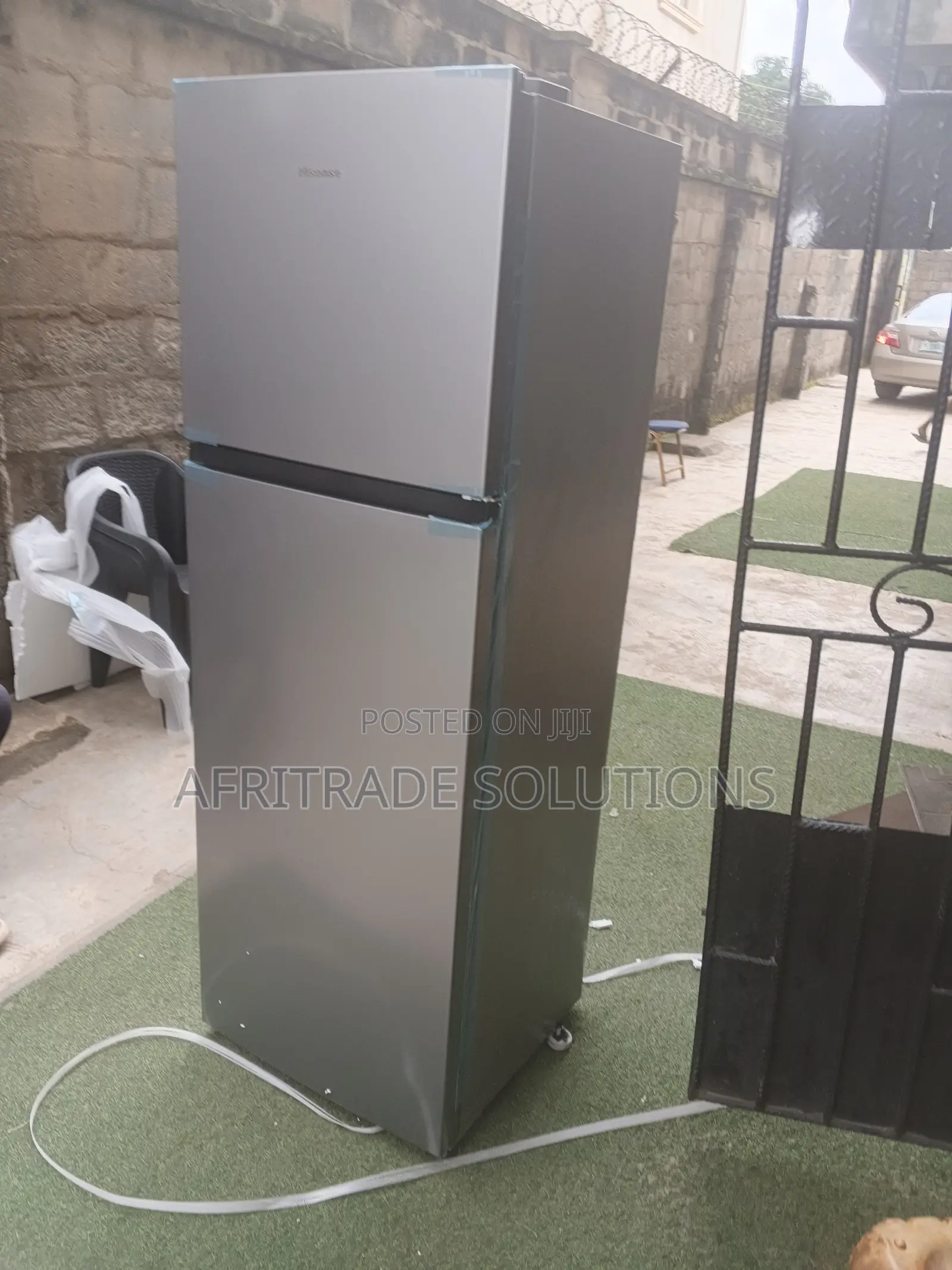 Hisense Ref306DR 306L Family Size Refrigerator