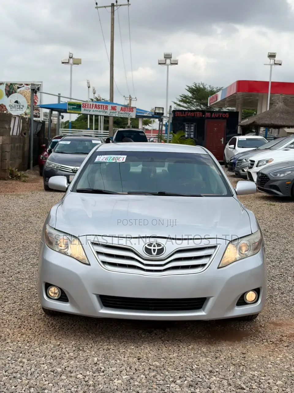 Toyota Camry 2010 Silver