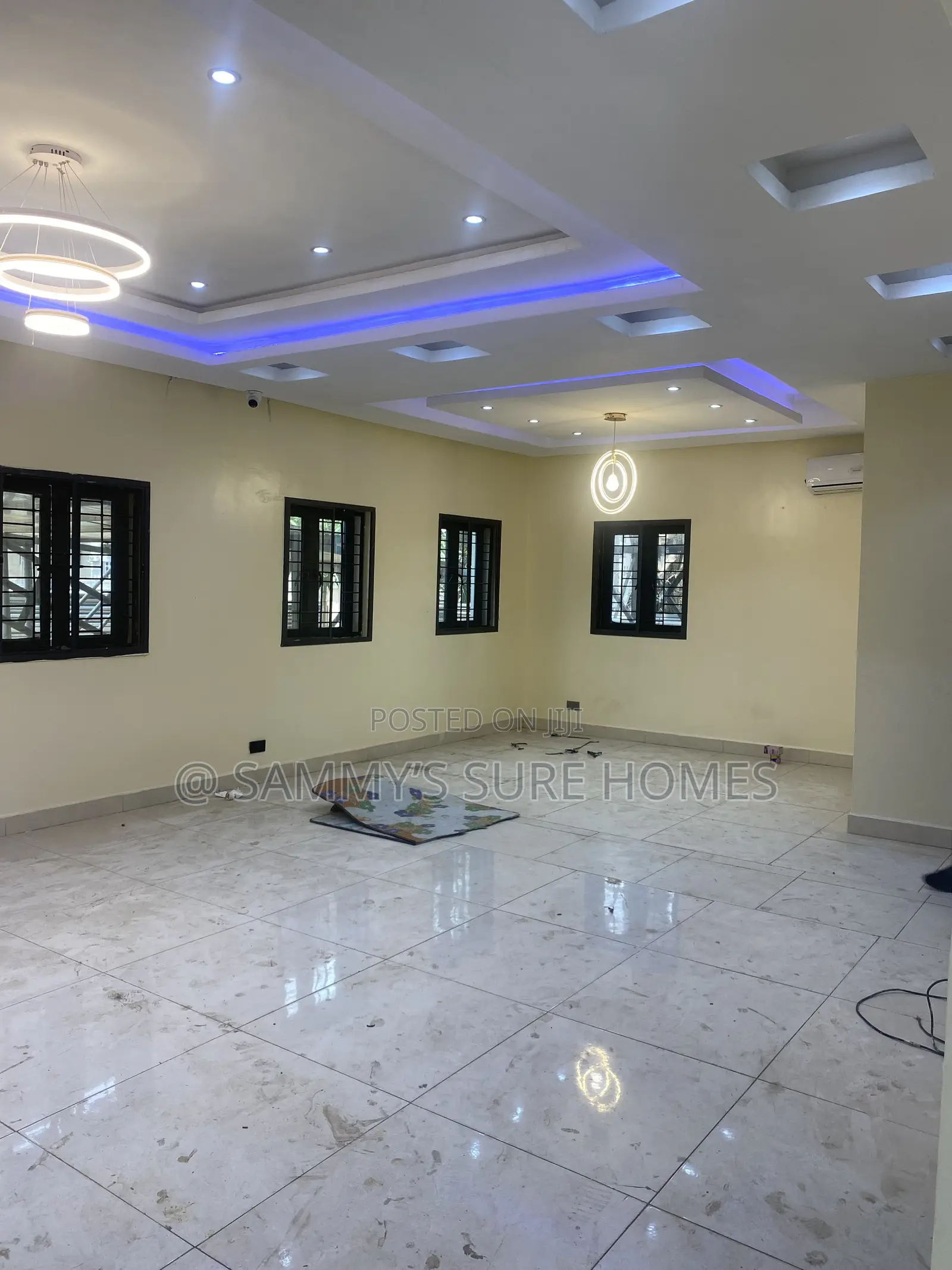 4bdrm Duplex in Wid Estate Idu for rent