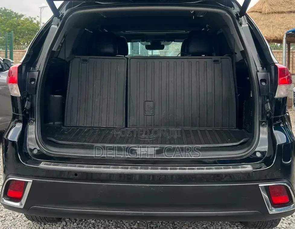 Toyota Highlander Limited Platinum 4x4 V6 (3.5L 6cyl 8A) 2018 Black