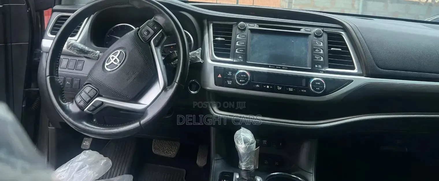 Toyota Highlander Limited Platinum 4x4 V6 (3.5L 6cyl 8A) 2018 Black