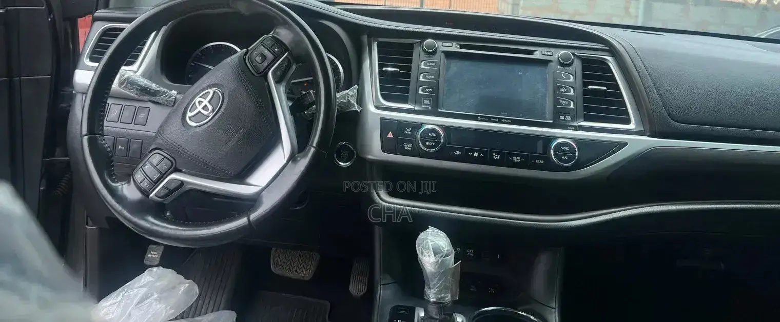 Toyota Highlander Limited Platinum 4x4 V6 (3.5L 6cyl 8A) 2018 Black