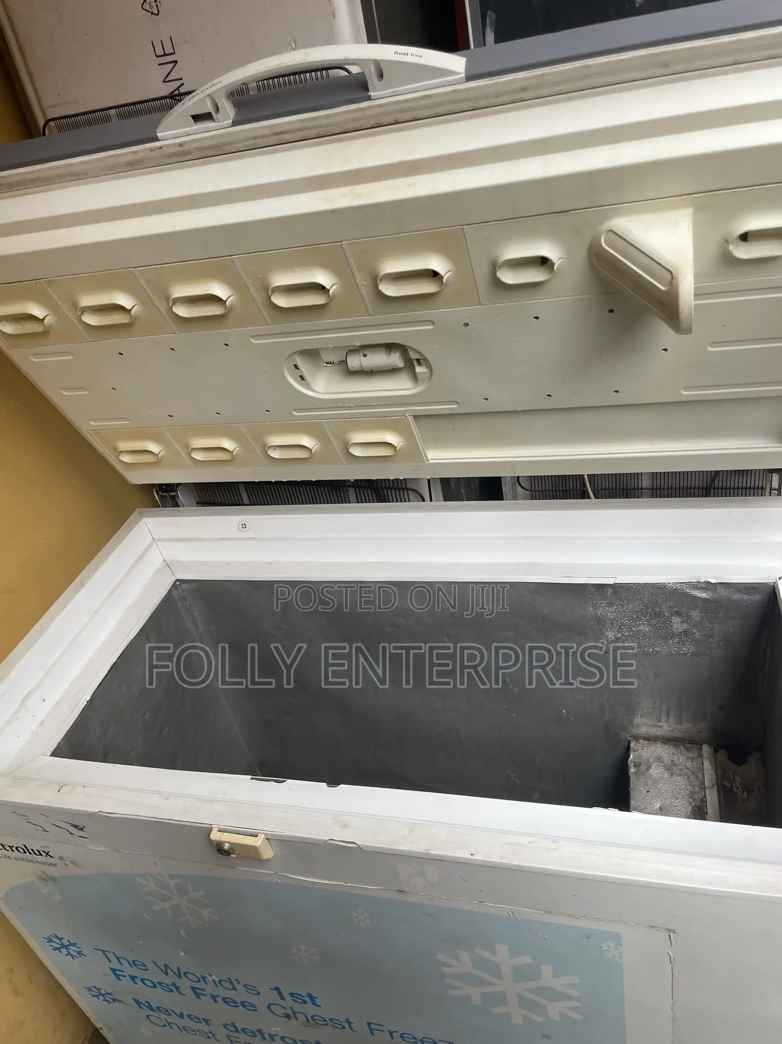 300litres Electrolux Thick Body Freezer