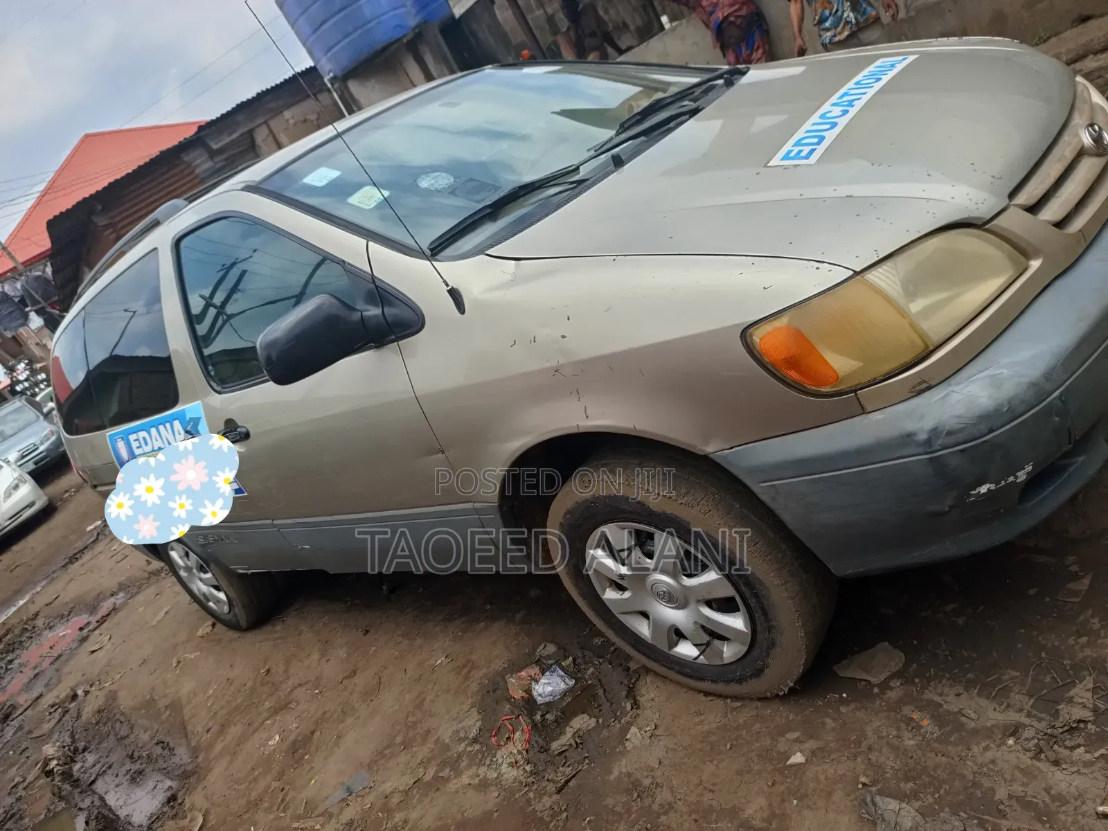Toyota Sienna 2002 Gold
