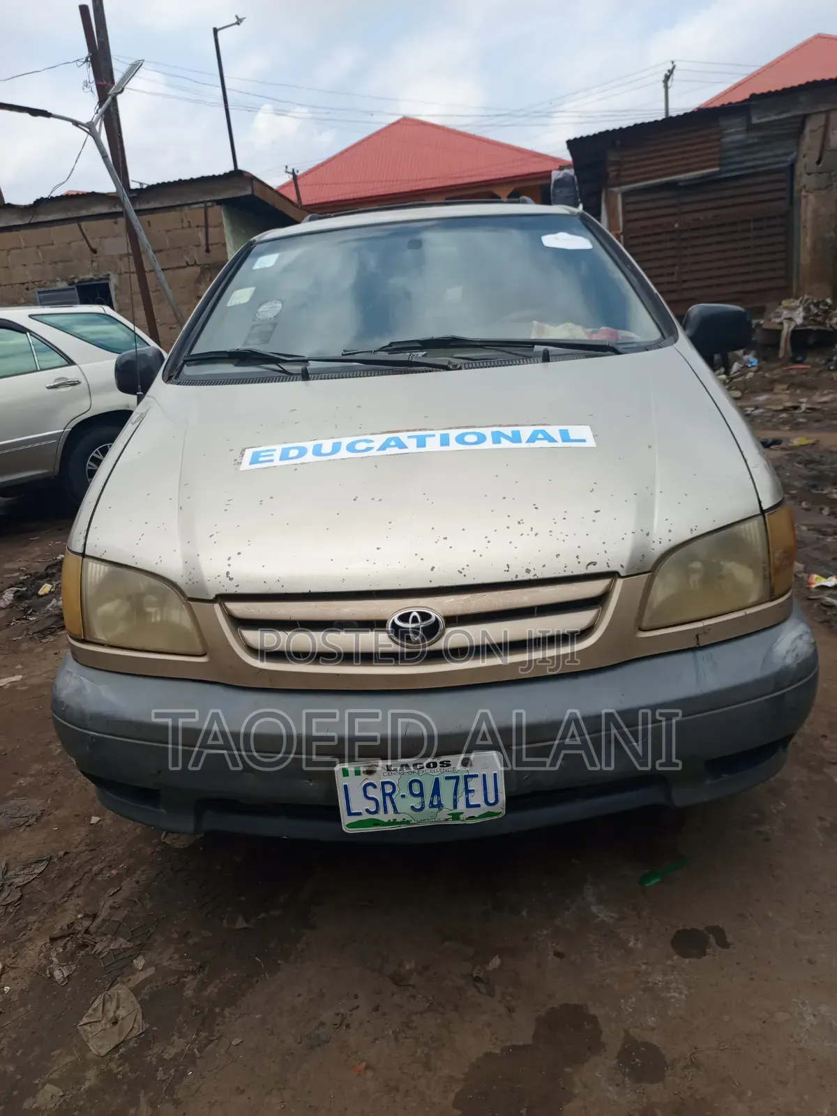 Toyota Sienna 2002 Gold
