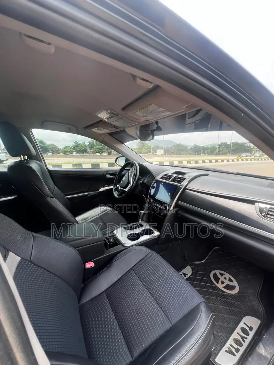 Toyota Camry SE 4dr Sedan (2.5L 4cyl 6A) 2013 Black