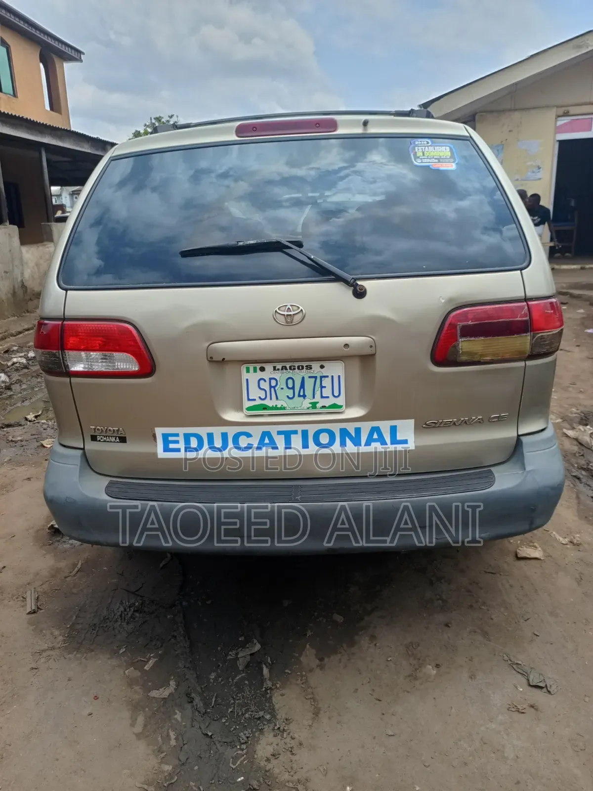 Toyota Sienna 2002 Gold