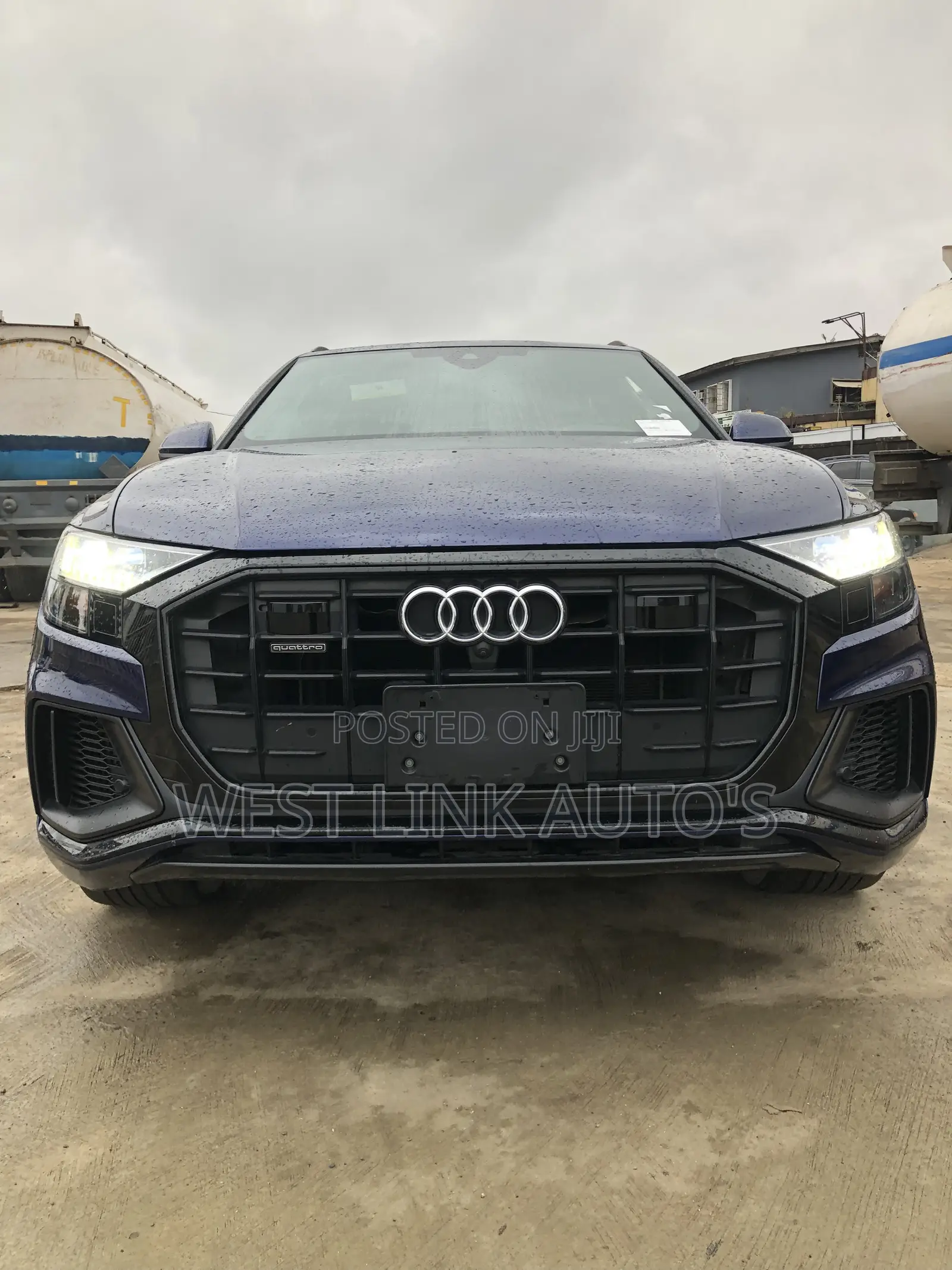 Audi Q8 2022 Blue