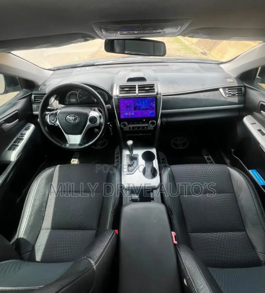Toyota Camry SE 4dr Sedan (2.5L 4cyl 6A) 2013 Black