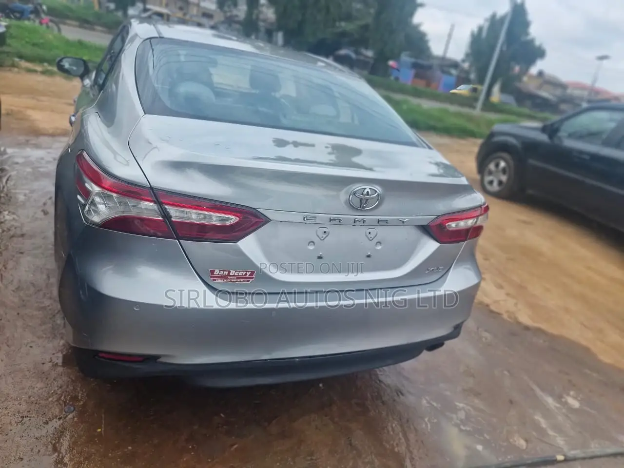 Toyota Camry XLE FWD (2.5L 4cyl 8AM) 2018 Silver