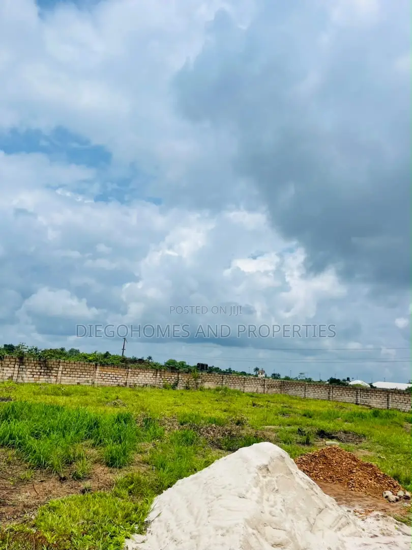 Buy Build Land for Sale in Owerri, Imo | 464sqm Fully Fenced Estate