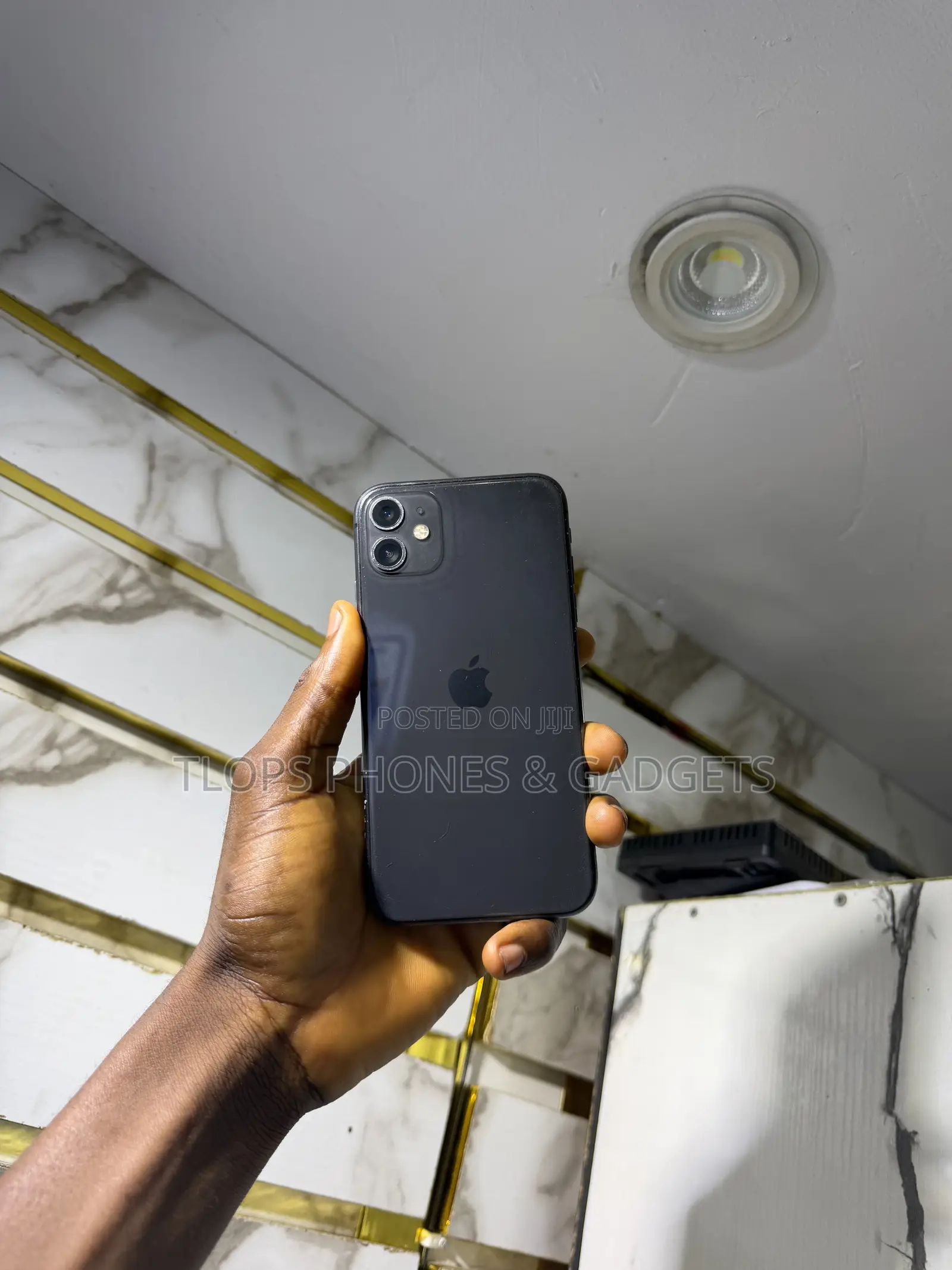 Apple iPhone 11 64 GB Black