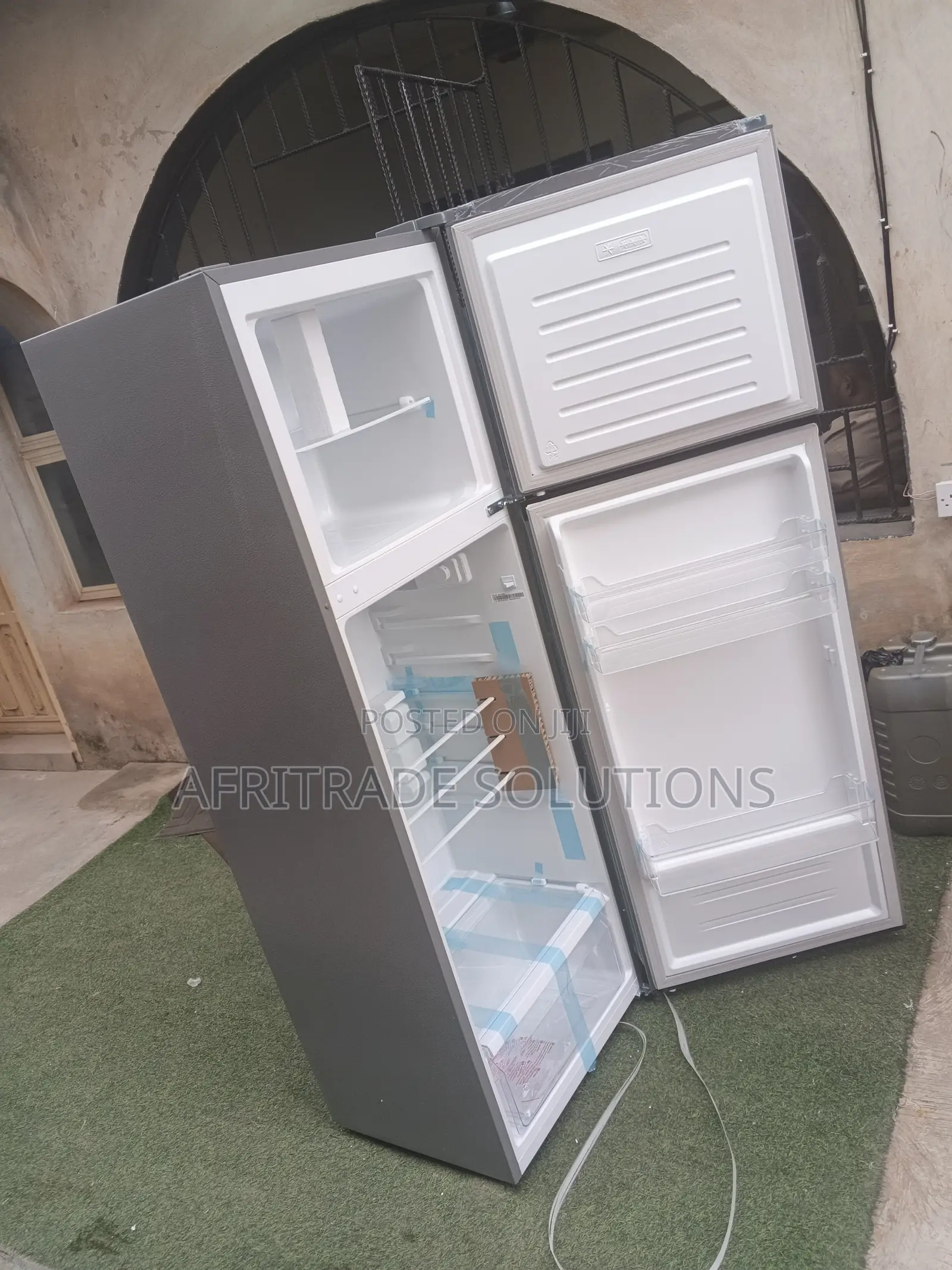 Hisense REF306DR 306L Refrigerator With Efficient Cooling