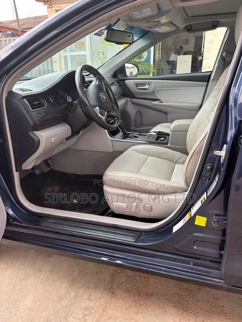 Toyota Camry XLE 4dr Sedan (2.5L 4cyl 6A) 2016 Green