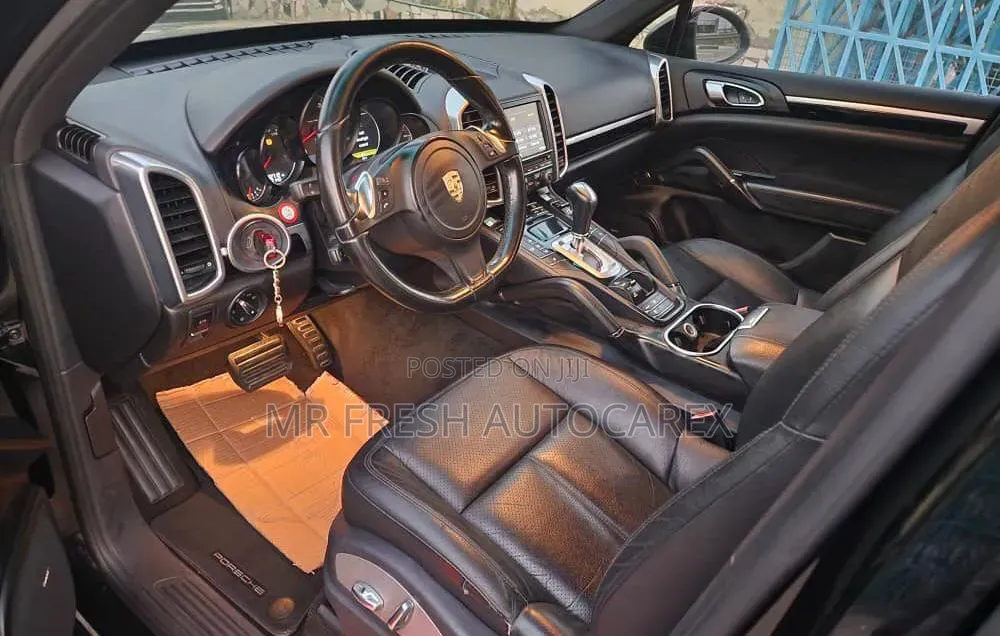 Porsche Cayenne 2014 Black