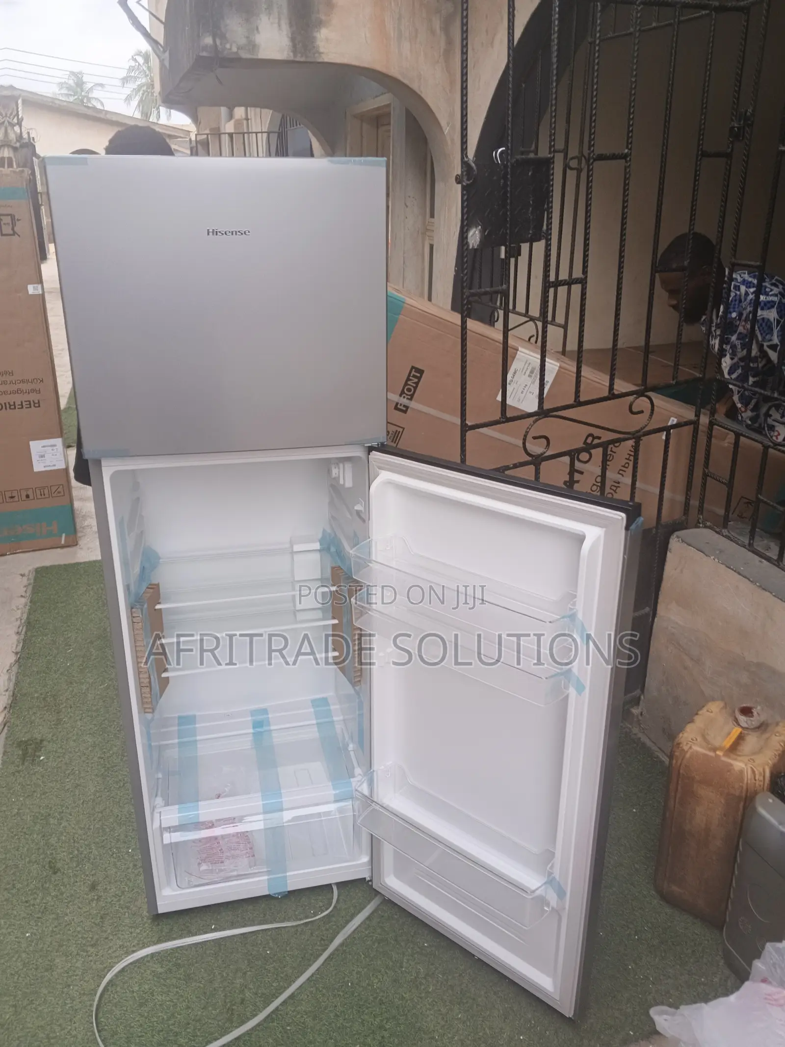 Hisense REF306DR 306L Large Capacity Double Door Refrigerator
